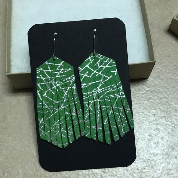 Leather earrings - Picture 1 of 1